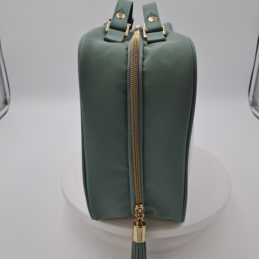 Tartan & Twine Elegant Light Green Cosmetic Travel‎ Case - Picture 7 of 8